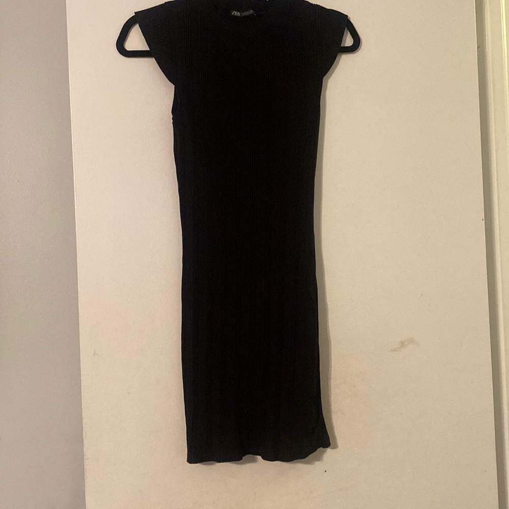 I have this black dress from zara and never worn not once!